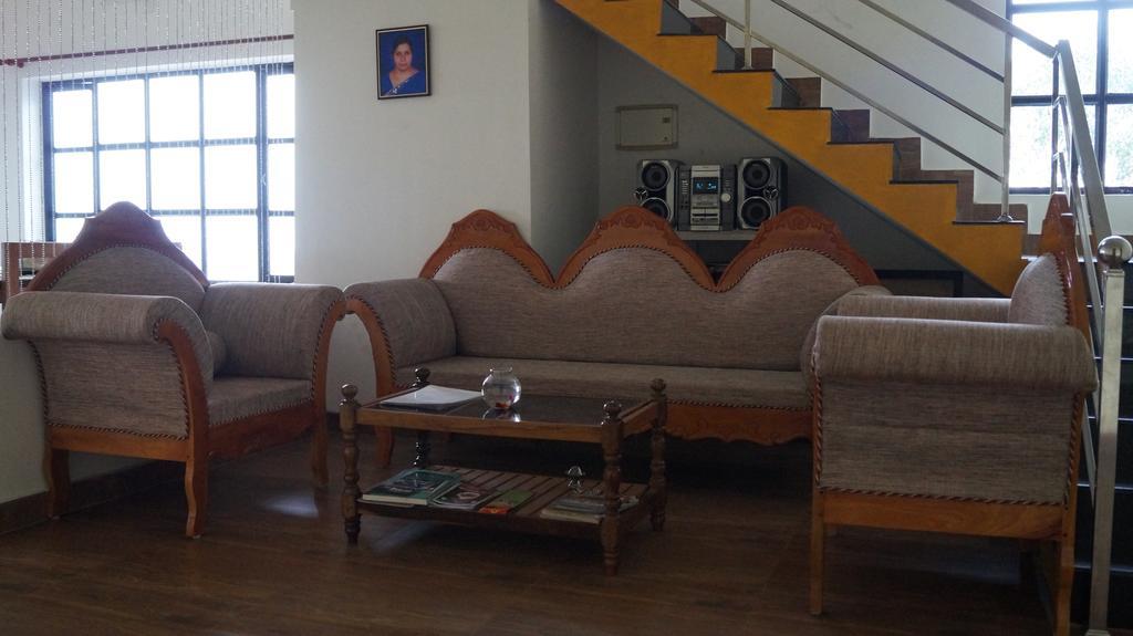 Grace Inn Munnar Homestay Buitenkant foto